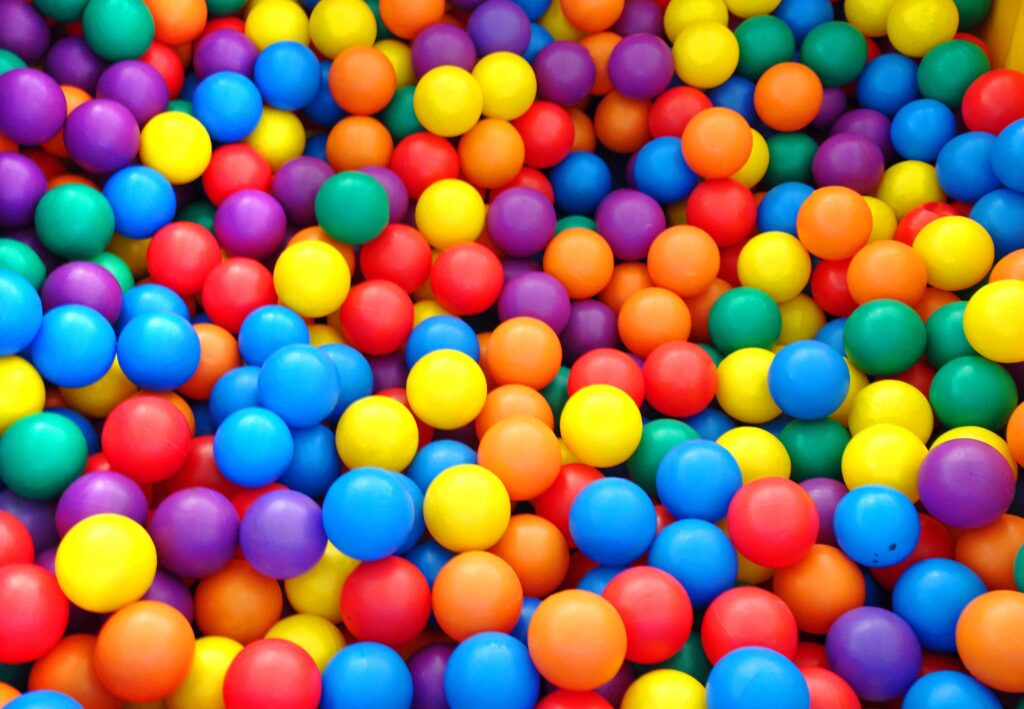 A audição começa a se desenvolver com o bebê ainda dentro da barriga da mãe