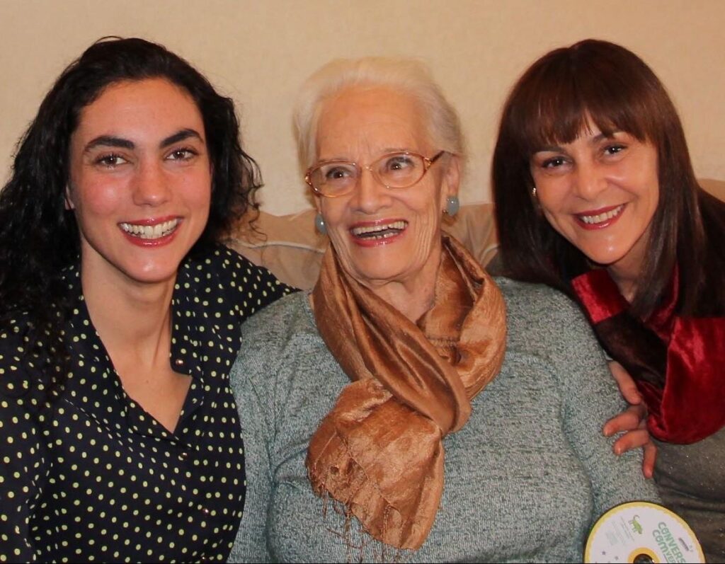 Mariana, Maria Alberta e Eugénia: neta, mãe e filha participam juntas desse novo álbum.