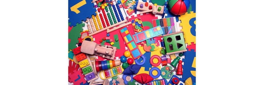 porque-meu-filho-troca-de-brinquedo-o-tempo-todo