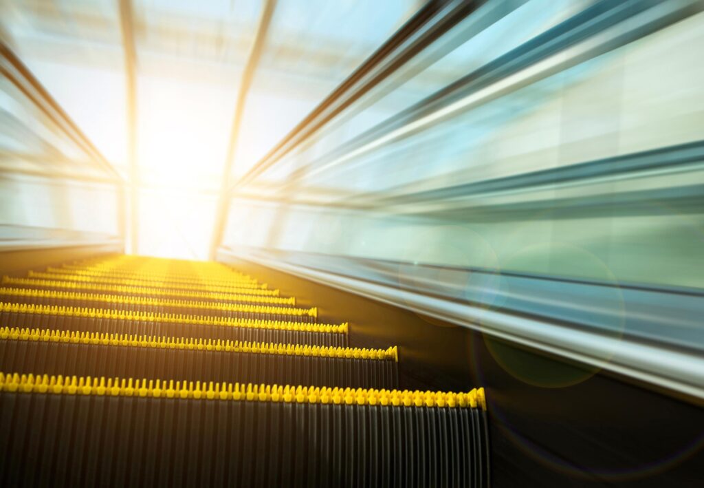 cuidados na escada rolante