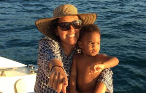 Regina Casé e seu filho Roque