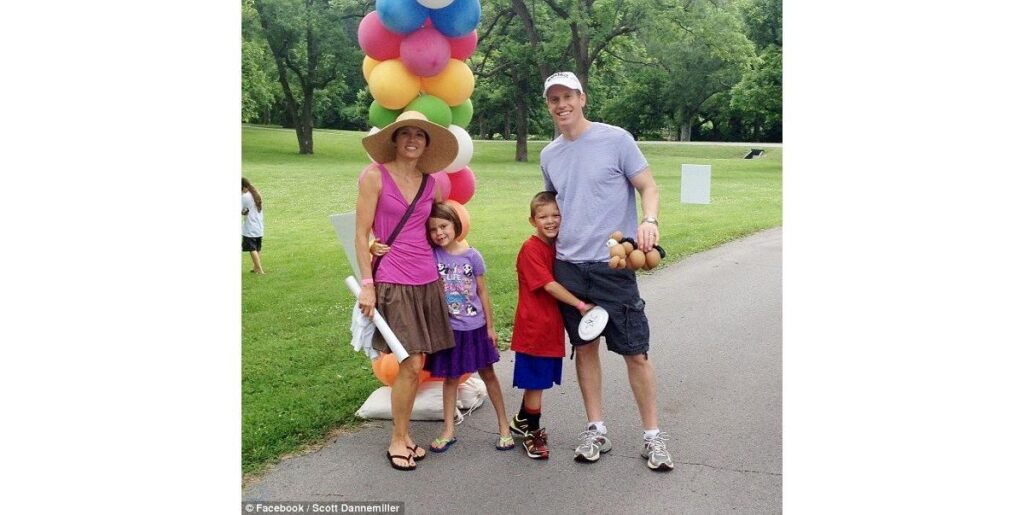 familia deciciu parar de comprar2