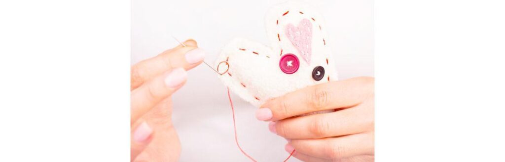 Policial salva vida de recém-nascida na Colômbia