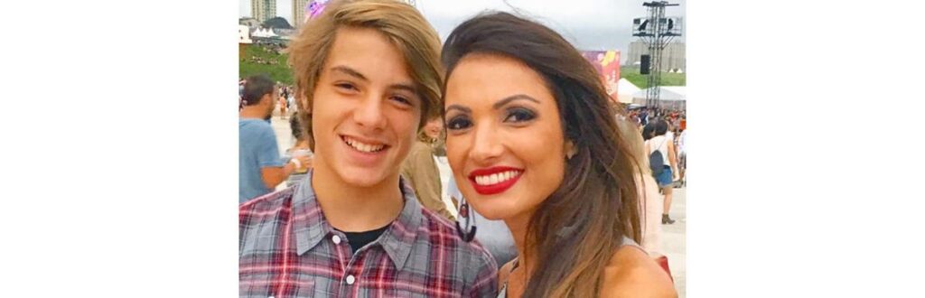 Patrícia Poeta curte festival Lolapallooza ao lado do filho Pepi