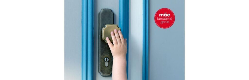 stock-photo-little-child-hand-on-the-door-handle-148925369_
