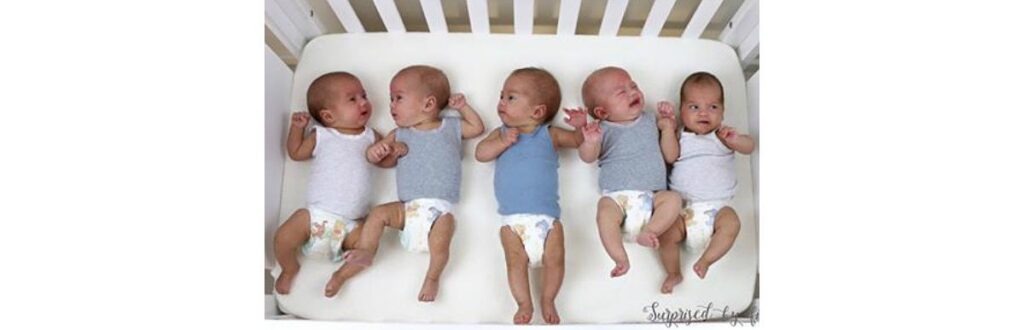 A autraliana Kim Tucci deu à luz aos quíntuplos em janeiro deste ano