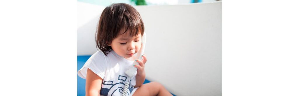 Se as crianças demorarem para balbuciar as primeiras palavras pode ser um sinal de apraxia