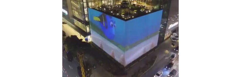 Foram 7 minutos de cenas do filme exibidas na fachada do Shopping JK Iguatemi