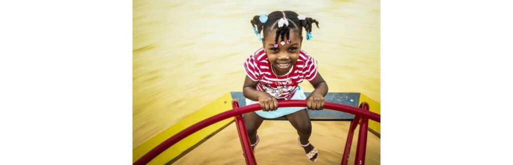 mãe e filhas haitianas se reencontram