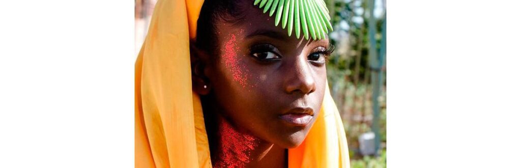 abre-garota-negra-estilista