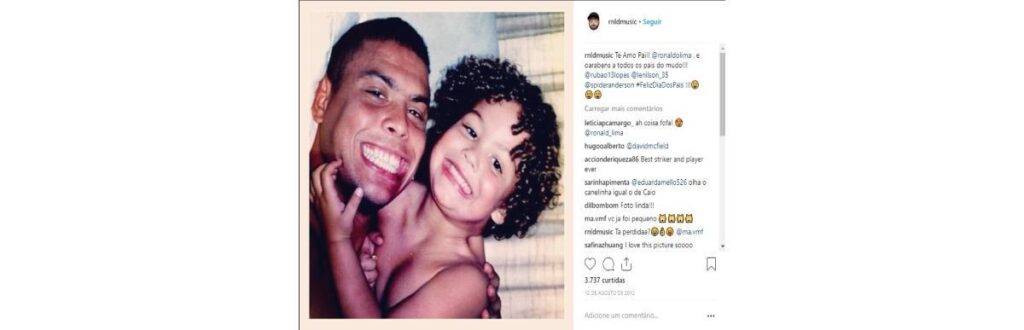 Ronald “pequeninho” no colo do pai fenômeno