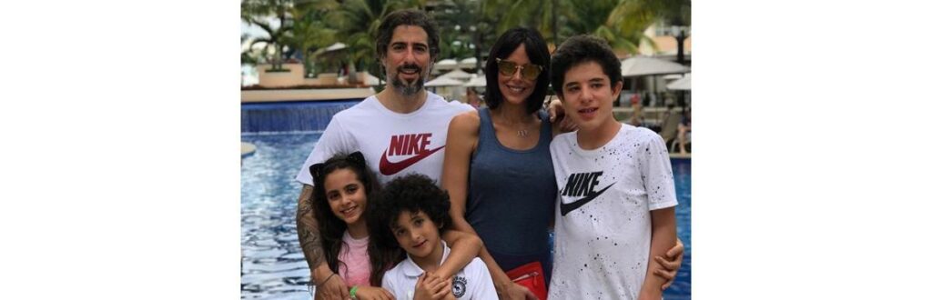 Marcos Mion e sua família