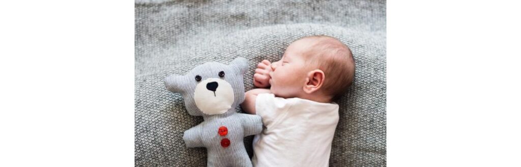 Dormir de barriga para baixo pode ser extremamente perigoso para o seu filho