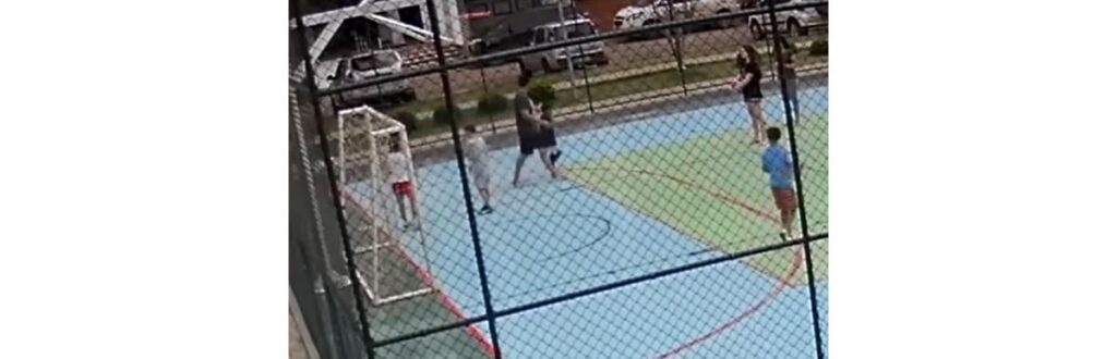 Cena após primeira agressão