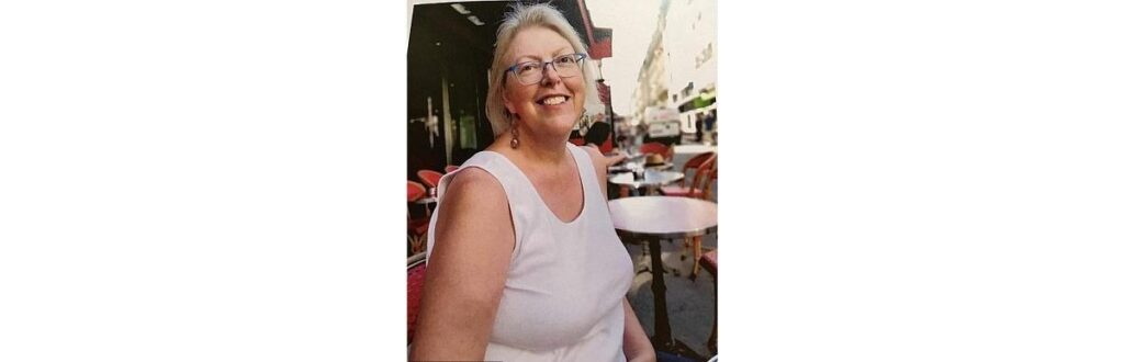 A professora Sue East lutou contra um câncer