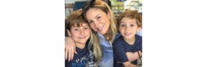 Claudia com os filhos Rafael e Davi