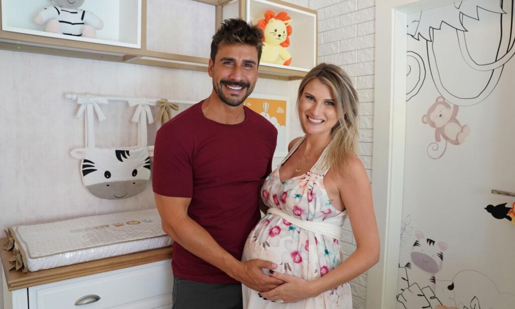 Julio e Karoline são pais de José