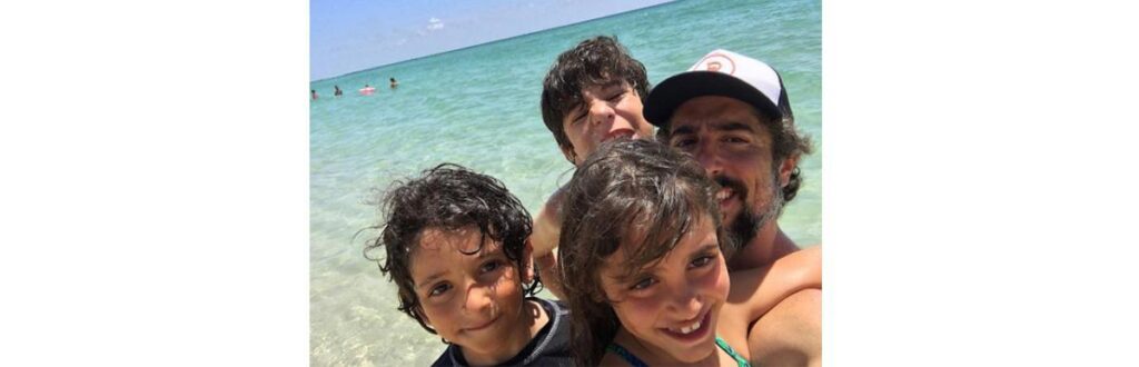 Romeo, Donatella e Stefano, filhos de Suzana Gullo e Marcos Mion