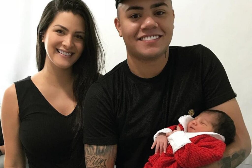 Felipe Araújo posta foto encantadora de seu filho e internet vai à loucura!