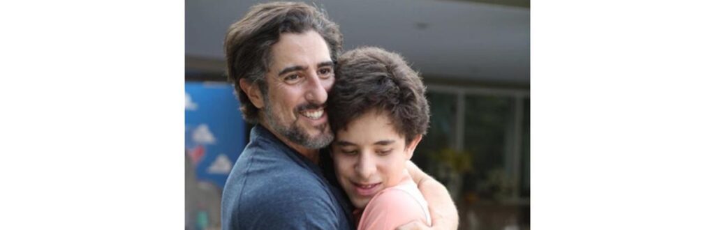 Marcos Mion e seu filho Romeo