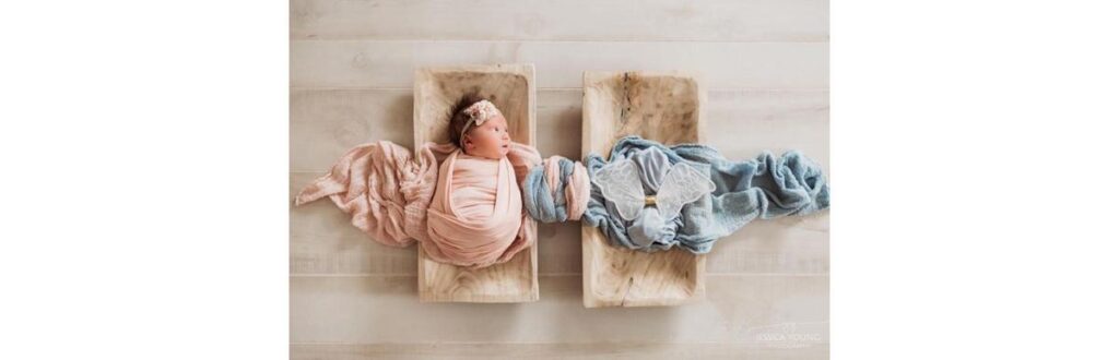 A mãe deu à luz há gêmeos, mas o menino nasceu sem vida