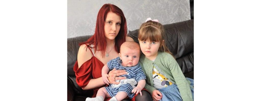 Emily Smith precisou salvar os dois filhos de um incêndio em seu carro