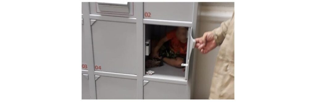 Os bombeiros tiveram que resgatá-lo usando um pé de cabra