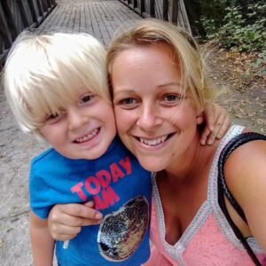 Mãe e filho estavam empolgados com o passeio