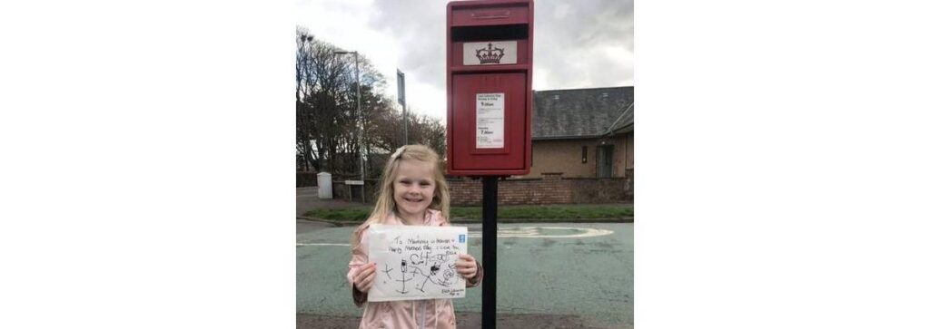 “Para mamãe no Paraíso. Feliz dia das mães. Eu te amo. Ella”