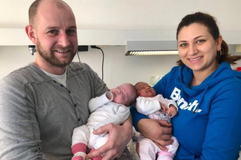 Os médicos acreditam que as gêmeas tenham quebrado um record mundial