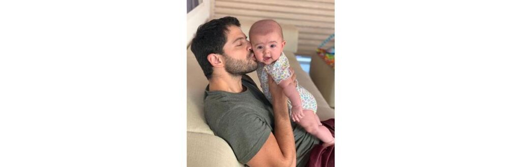 Duda Nagle e Sabrina Sato são pais de Zoe