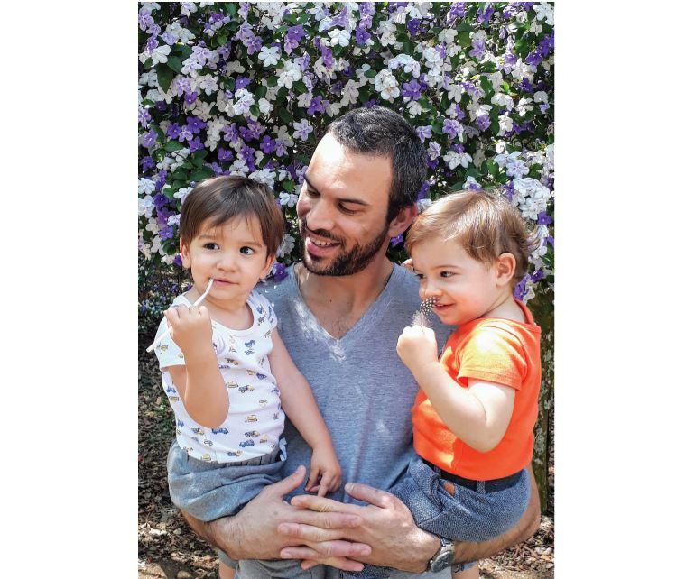 Breno Mendonça é pai de Gael e Vicente