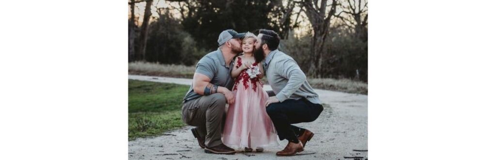 Família exemplo! Pai e padrasto fazem amizade me prol da filho