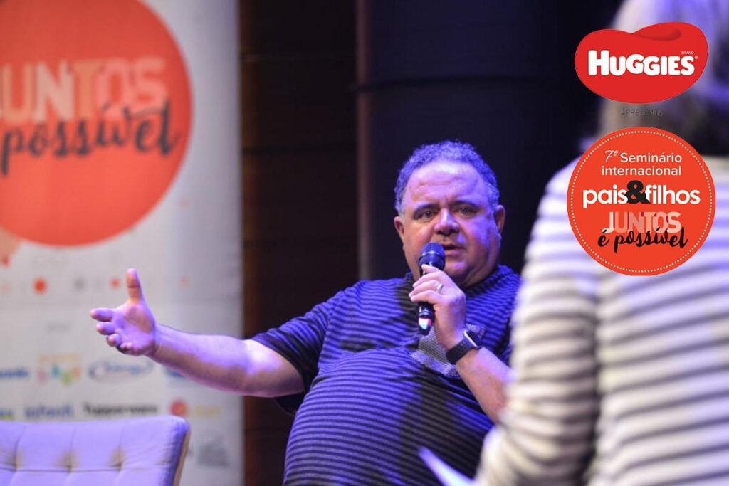 Léo Jaime começou falando sobre como é importante a família encontrar o melhor jeito de funcionar juntos