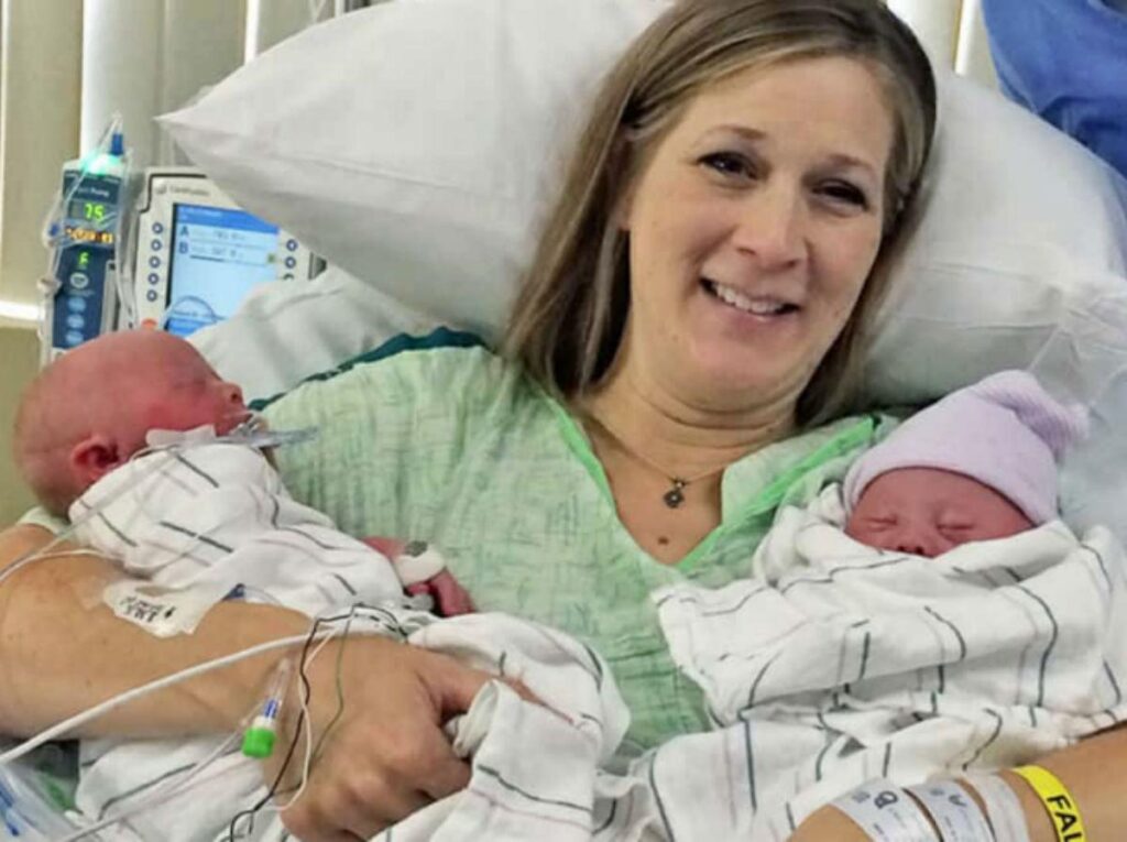 Julie e Dan com os filhos