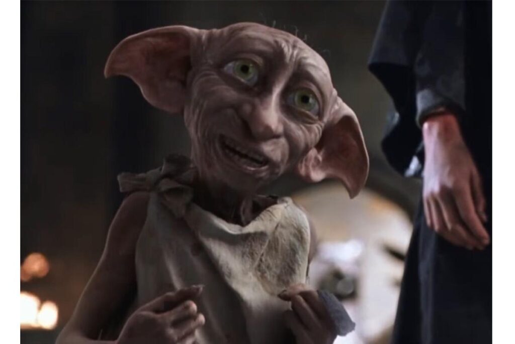 Dobby é um personagem do filme de Harry Potter. Ele aparece pela primeira vez no longa Harry Potter e a Câmara Secreta
