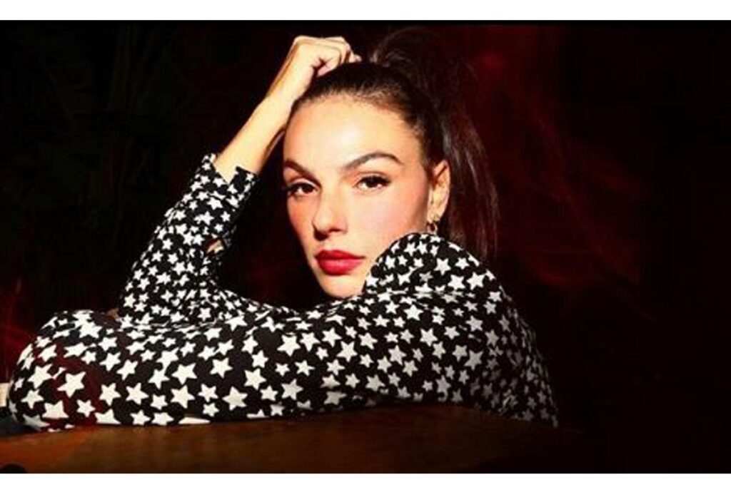 Isis Valverde se emocionou ao descobrir sobre o que aconteceu com o menino Rhuan