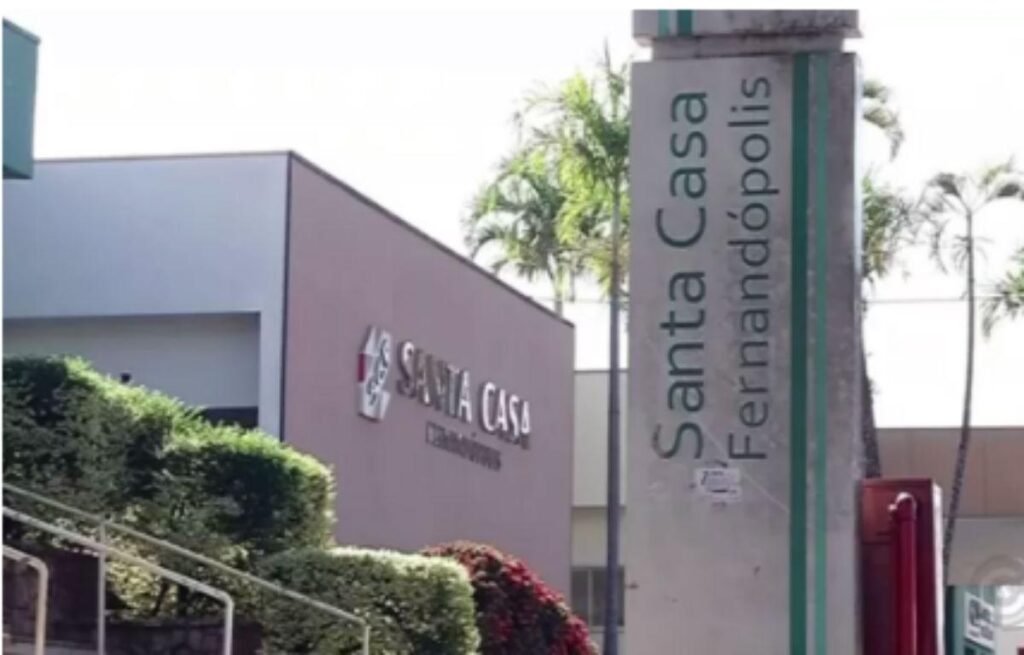 Raio X das gêmeas siamesas que está circulando nas redes sociais