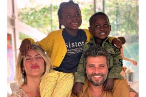 A nova foto da família Ewbank-Gagliasso fez o maior sucesso!