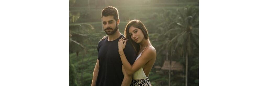Alok e Romana Novais em seu casamento –