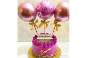 Os bolos com balão são as novas tendências