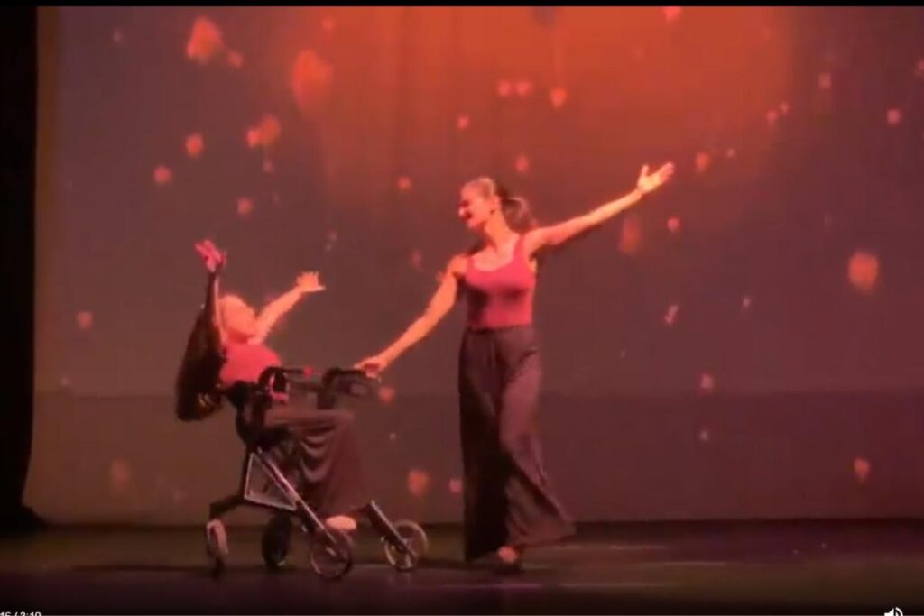 A mãe criou um projeto para conscientizar as pessoas sobre mobilidade