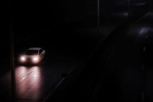 Os policiais junto com a criança