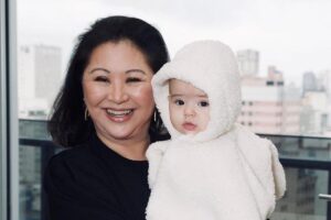 Dona Kika, a Sabrina e a pequena Zoe