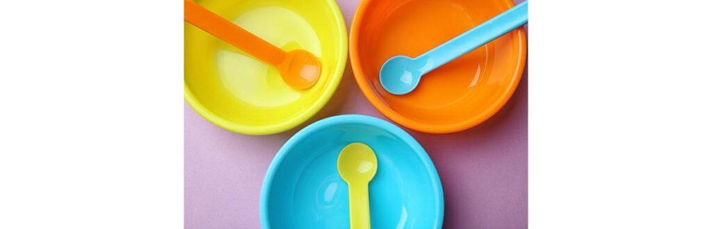 Forçar o seu filho a comer novos alimentos pode não ser eficaz