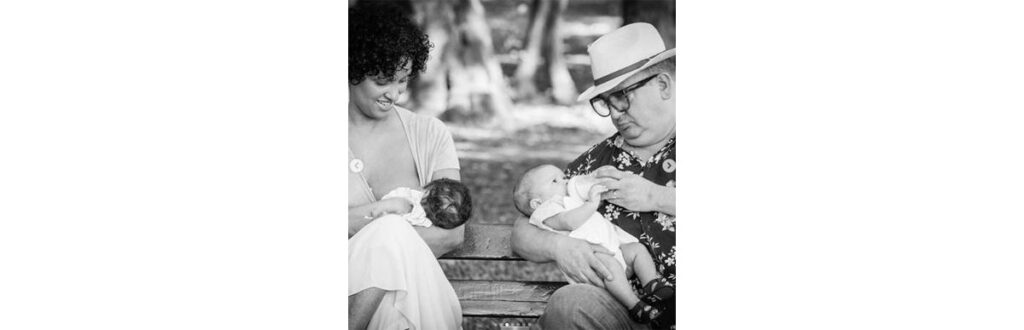 Filhos do chef se diverte em jardim