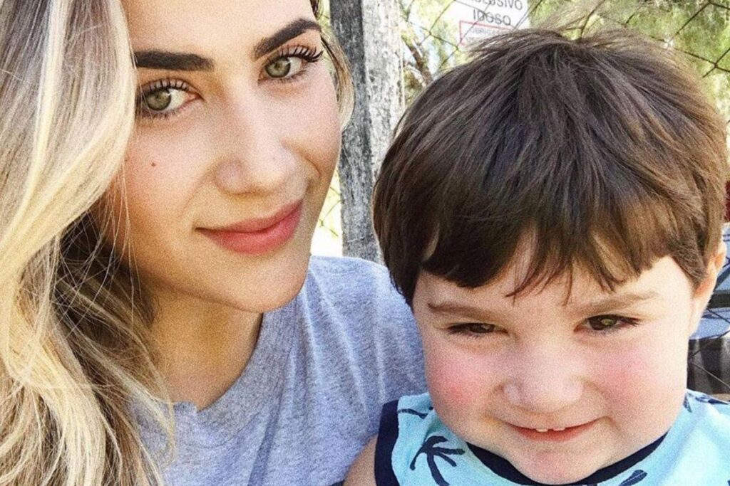 Jéssica publicou a foto de quando teve que realizar as cirurgias