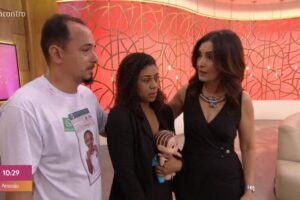 Fátima Bernardes recebe os pais de Ághata Félix