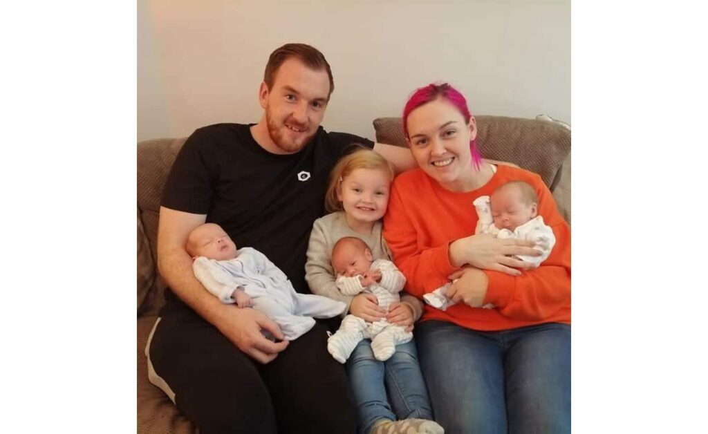 Ali O’Leary e Chris Deasy com os filhos