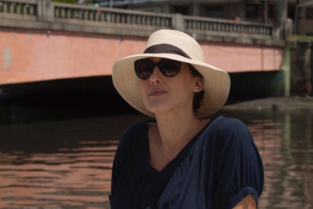 Paola Carosella deixa seus cachorros de castigo